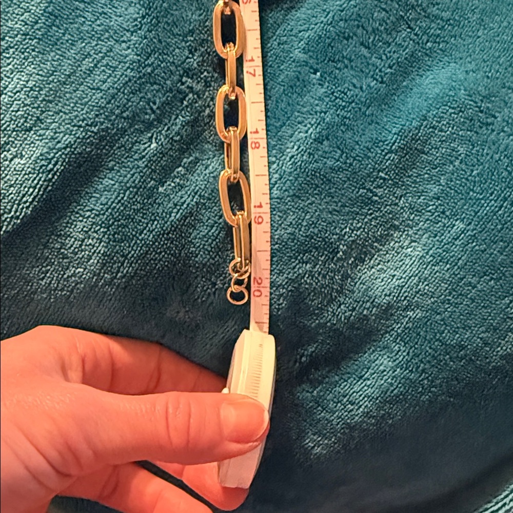 Aldo Gold Chunky Chain Necklace - Picture 2 of 2
